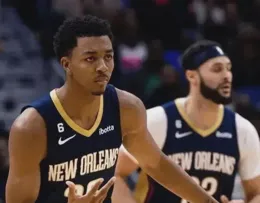 騎士官方：21年探花秀伊凡-莫布利與球隊完成續約