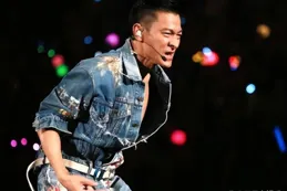 天王劉德華真正的藝術家，向太發聲友情傳遞，朱麗倩徹底坐不住了