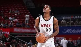 夏聯奇聞！FMVP與最佳陣容的「迷之錯位」，籃球界翻天啦！