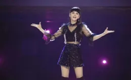 郭京飛炸鍋拆家！老婆一夜爆紅，【小夫妻】笑翻全網