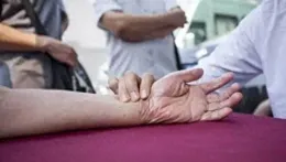 都說中藥見效慢，可到底要吃多久才能見效？很多人都不知道