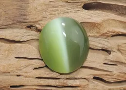 玉石收藏新寵：和田玉貓眼值得入手嗎？