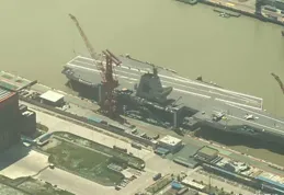 第三次海試後，福建艦終於露出甲板真容，完全看不到起降痕跡