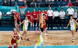 女籃生死戰，李夢立下軍令狀，姚明攤牌，鄭薇能否救贖