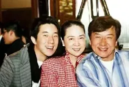 如何評價成龍的夫人林鳳嬌?