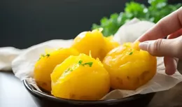 它的維C是蘋果的近10倍，有助於控糖減脂，夏季值得多吃!