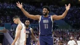 塔圖姆濃眉先發！全隊僅恩比德遭棄用：坐場邊雙手插兜滿臉不開心