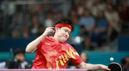 大逆轉！王楚欽晉級奧運男單16強，4-3勝世界亞軍，用副拍受影響