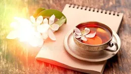 我54歲，突然發現，好命的女人，都有厲害的四個特質，越老越好看