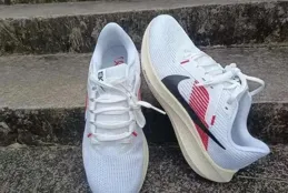 身高180CM，體重70斤，日常跑10公裏以內，配速440，求推薦跑鞋