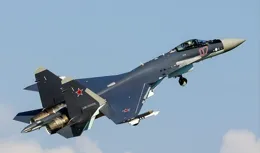 F16初抵烏境，蘇35千裏外顯神威，擊落烏機，前線警告：來即滅！