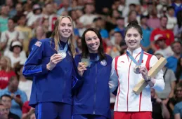 2分06秒09！中國遊泳奧運戰報：張雨霏準決賽第三，沖擊200蝶獎牌