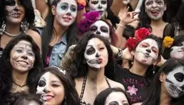 中國美妝崛起的背景音樂，是韓妝沒落的挽歌