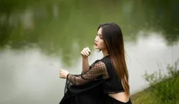 人生的智慧：如水般靈動與深邃