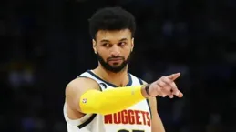 莫瑞，打完奧運拿不到頂薪！離開約基奇後，他真是那個裸泳的人