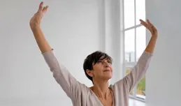 女性更易患病？舒痛駐顏丸成中年女性抗衰優選，或使4億人受益