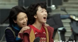 周冬雨淪為票房毒藥，事實證明，32歲的她已經走上了一條不歸路