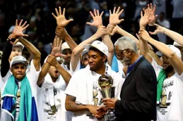 每場平均得分猛增17.8！才4年，工兵被改造成小馬努，馬刺第2核心有了