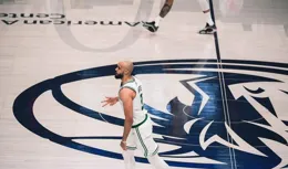 17分4助1.2帽！曾被50所大學拒絕！感謝馬刺，3年就練出超級後衛