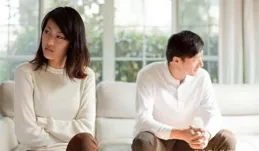 媽媽和閨蜜去接兒子，被兒子一句「丈母娘笑」噴了！