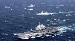 航行自由？火箭軍剛試射飛彈，三國軍艦組團強闖台海，日本帶頭