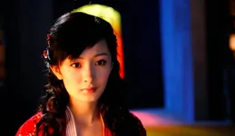 明明是一個人演的，就是覺得另一個更好看