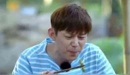 同為叔圈頂流，同樣被綜藝撕碎濾鏡，黃磊與張頌文同病相憐」！