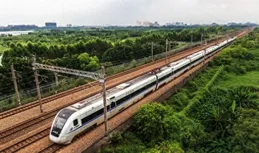 高鐵一公裏耗一萬度電？2分鐘帶你了解：中國高鐵實際耗電量