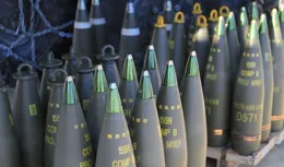 掉進無底洞，台灣200億美元交了卻拿不到軍火，美國：後邊排隊去