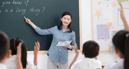 調整座位後，孩子坐在了最後一排：有座位困擾的家長，可以這麽做