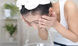 冷水洗臉，不僅可以提高血管彈性，還能鍛煉抗寒能力？真相來了
