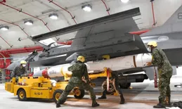 美剛宣布對台軍售，中俄聯合放下天羅地網，炮彈別想運進台灣！