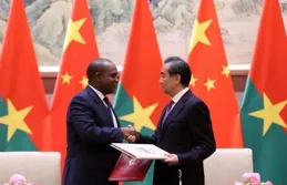 史瓦濟蘭同台灣地區發展官方關系，外交部回應