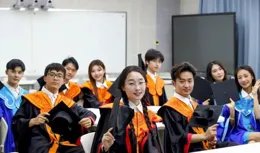 印度宣布禁止西方學位服，中國人就不同了，我們要從正面擊敗它們