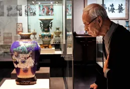 景泰藍老物件淘寶大集國慶開市，琺瑯廠推出「賞菊宴」