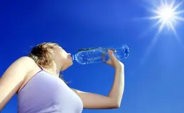 早起空腹喝一杯溫水等於喝細菌？很多人還不知道，聽聽醫生怎麽說