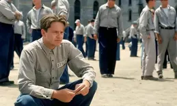 時隔30年，【肖申克的救贖】的兩位主演同框，66歲的安迪滿頭白發