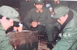 81年鄧小平觀看演習，看到廖錫龍忍不住說：此人一定要重點培養