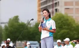 春妮蔣虎離婚16年，她轉身嫁給剛強生活幸福，他54歲仍孤單一人