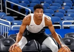 字母哥25+16+8文班僅10分，公鹿三人20+送馬刺三連敗