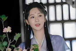 從破碎舊夢到國色新程：何惟芳的逆襲之路