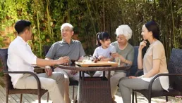 「電子親人」悄然流行，這些年輕人在看什麽