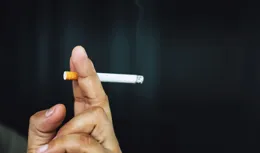 吸煙可能有助於減少HIV感染者大腦神經炎癥，但存在其他健康風險