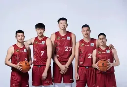 身高差半米多！CBA博班33歲妻子慶生，周琦劉傳興將分別挑戰博班