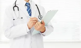 老人越走路命越短？醫生告誡：老人6個走路要不得，無益反傷身