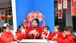 江永：打糍粑品民俗迎春節