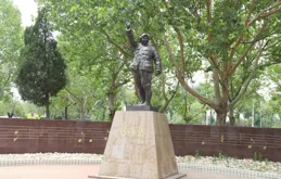 視訊博主造謠「開國上將侄子女婿被打死」，法院判決：釋出者捏造事實構成誹謗