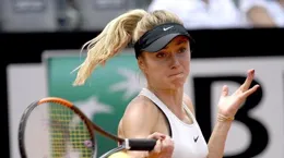 新賽季開門紅！澳網慈善表演賽，鄭欽文2：0輕取斯維托麗娜