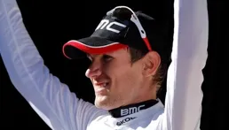 印尼換帥內幕：18強賽敗給國足引爆隊內沖突