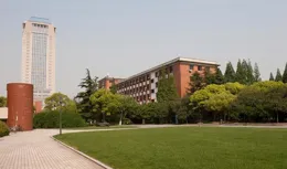 以「華中」命名是湖北高校的特權嗎？